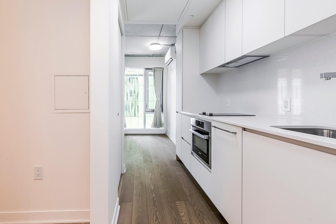 Kitchen - 602-360 Rue Mayor, Montréal (Ville-Marie), QC - Indoor Photo Showing Kitchen