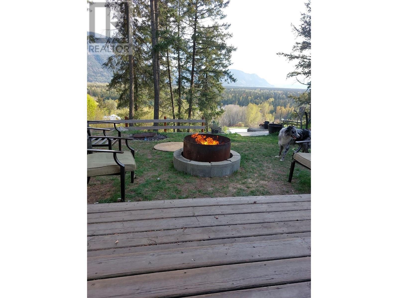 2481 Squilax Anglemont Road Unit# 14, Lee Creek, BC - Outdoor