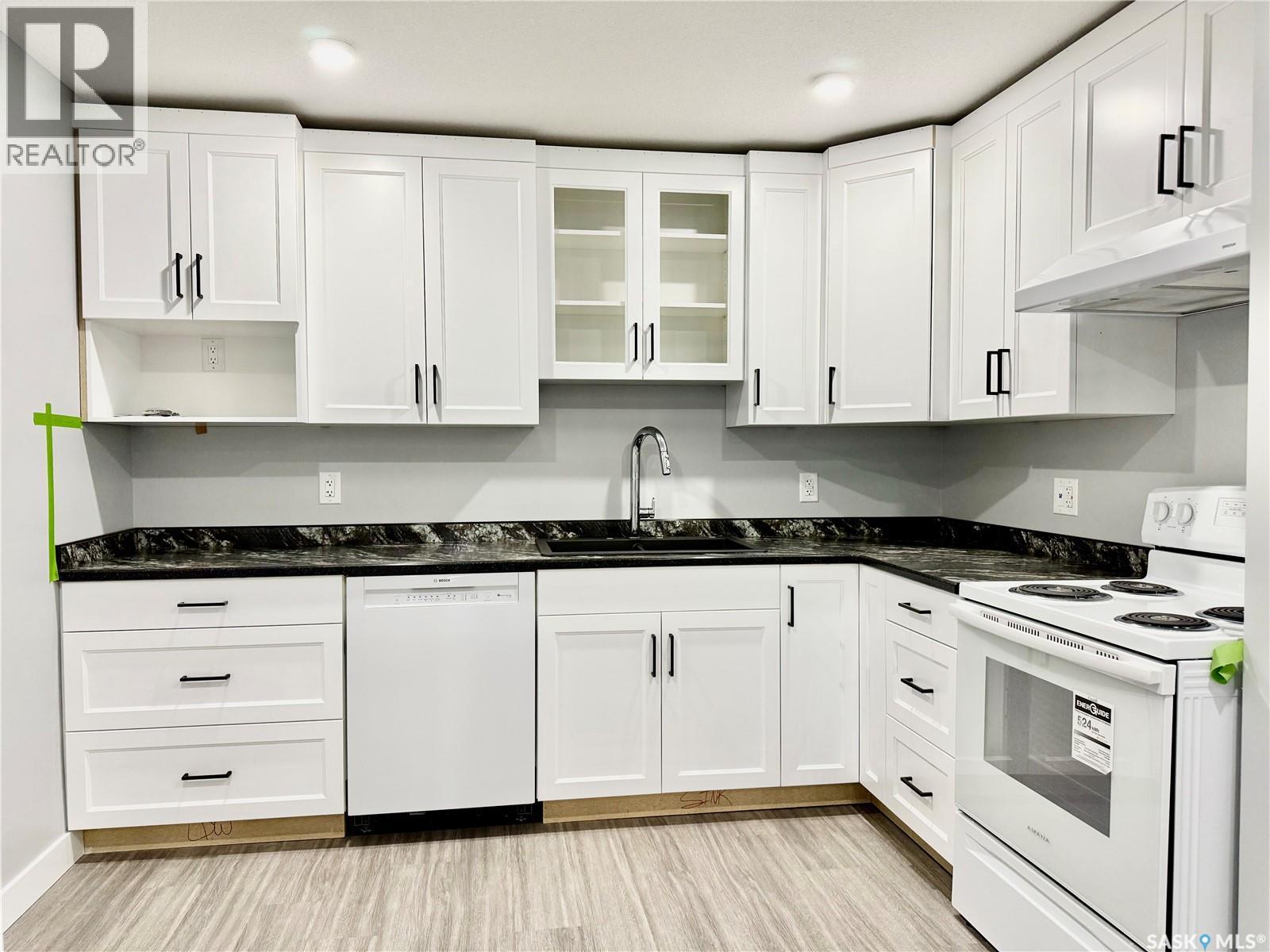 104 607 10Th Street, Humboldt, SK - Indoor Photo Showing Kitchen