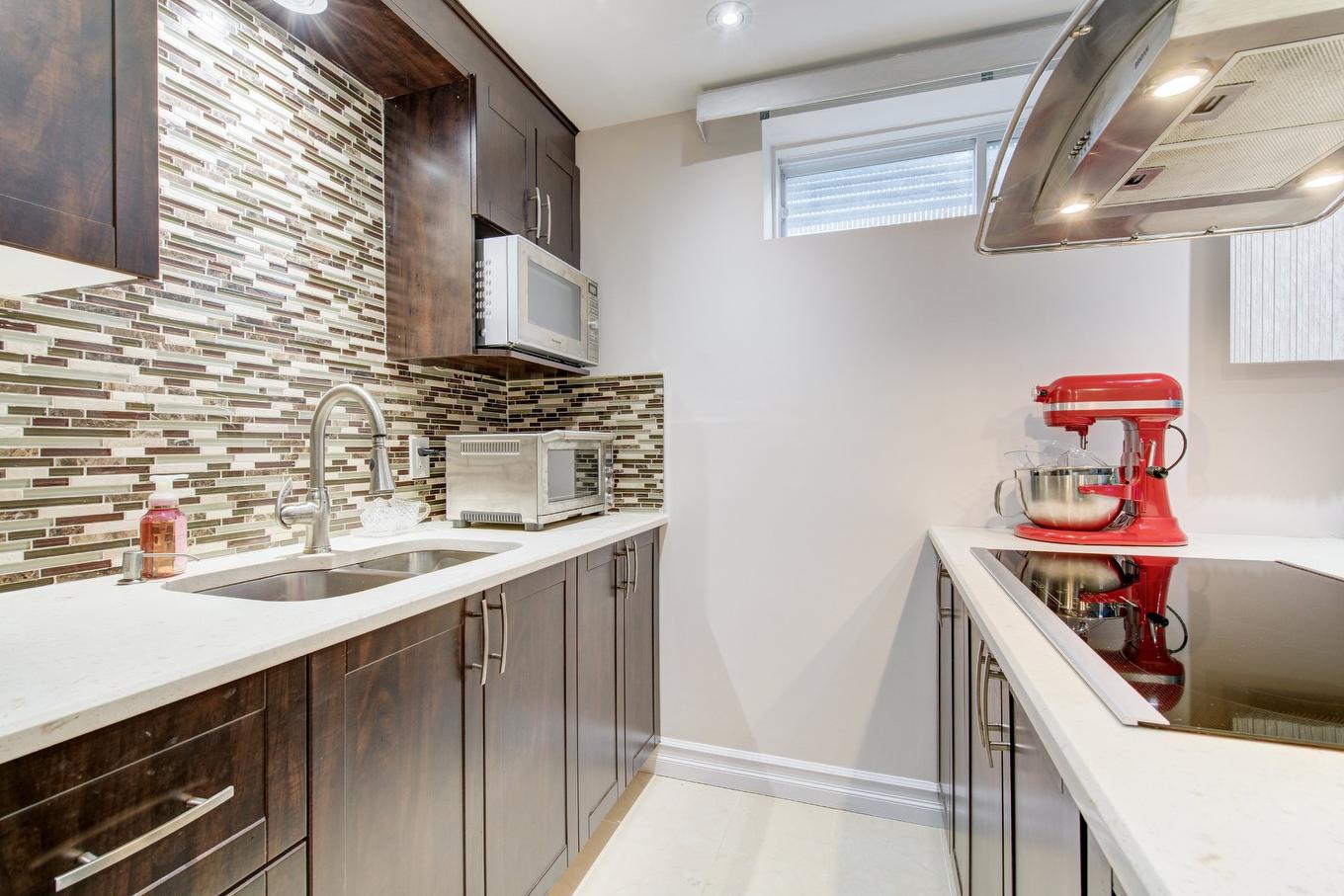 Cuisine - 18127 Rue De Louvigny, Montréal (Pierrefonds-Roxboro), QC - Indoor Photo Showing Kitchen With Double Sink