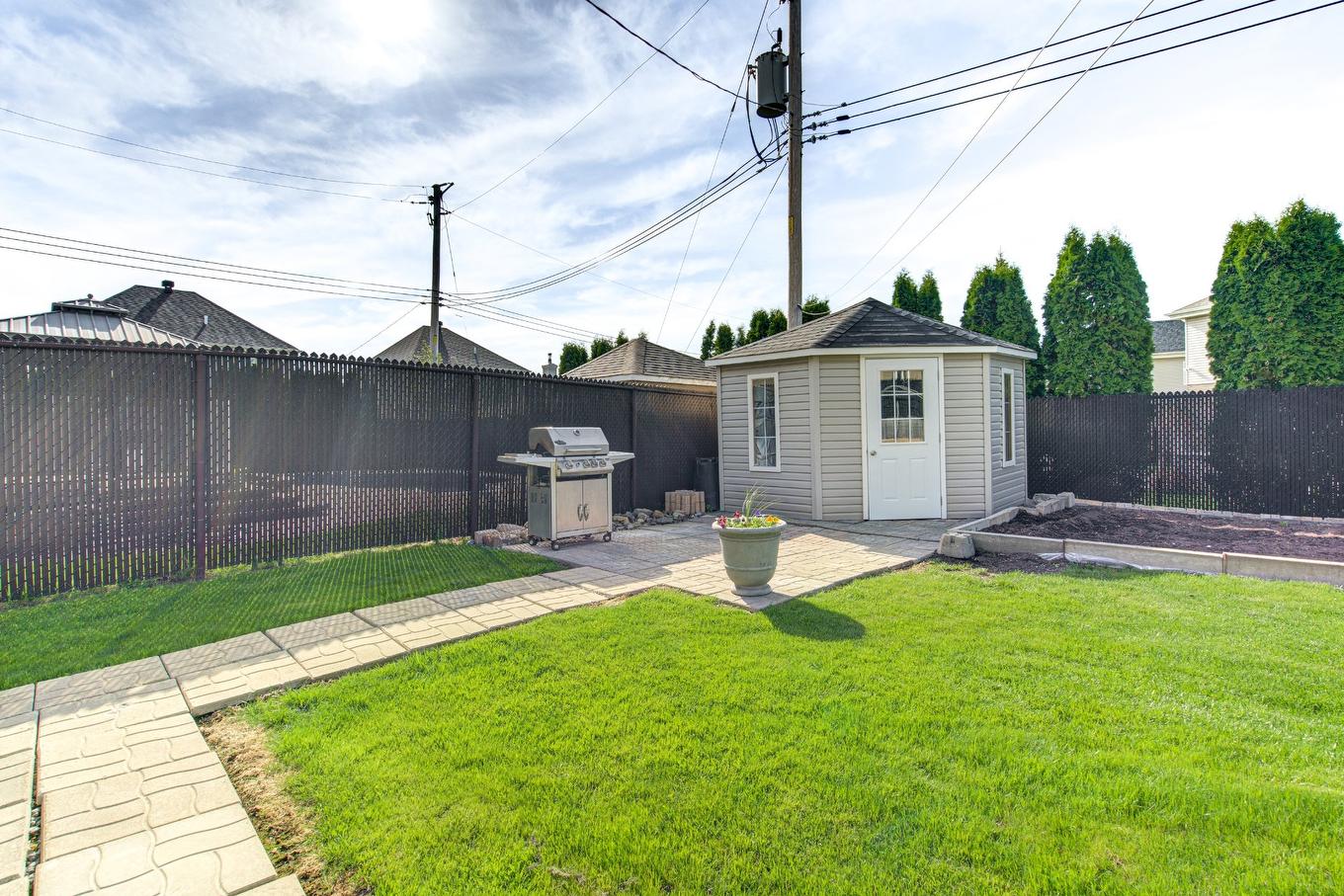 Cour - 18127 Rue De Louvigny, Montréal (Pierrefonds-Roxboro), QC - Outdoor