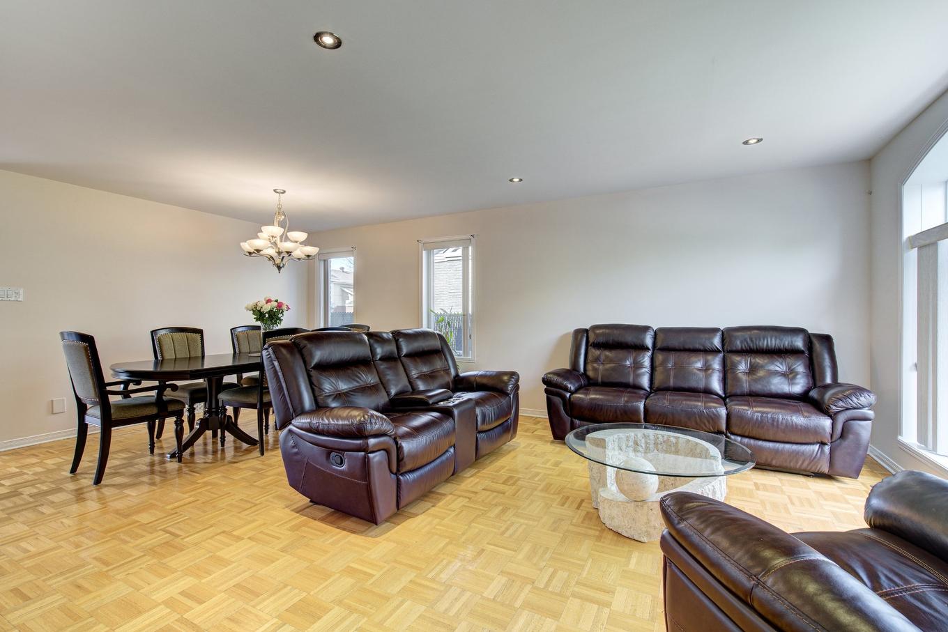 Salon - 18127 Rue De Louvigny, Montréal (Pierrefonds-Roxboro), QC - Indoor Photo Showing Living Room