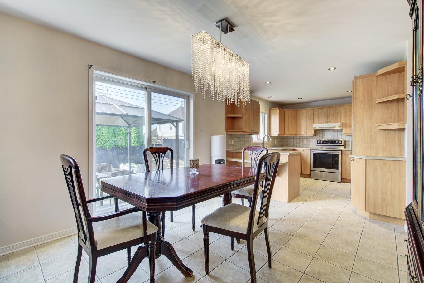 Coin-repas - 18127 Rue De Louvigny, Montréal (Pierrefonds-Roxboro), QC - Indoor Photo Showing Dining Room