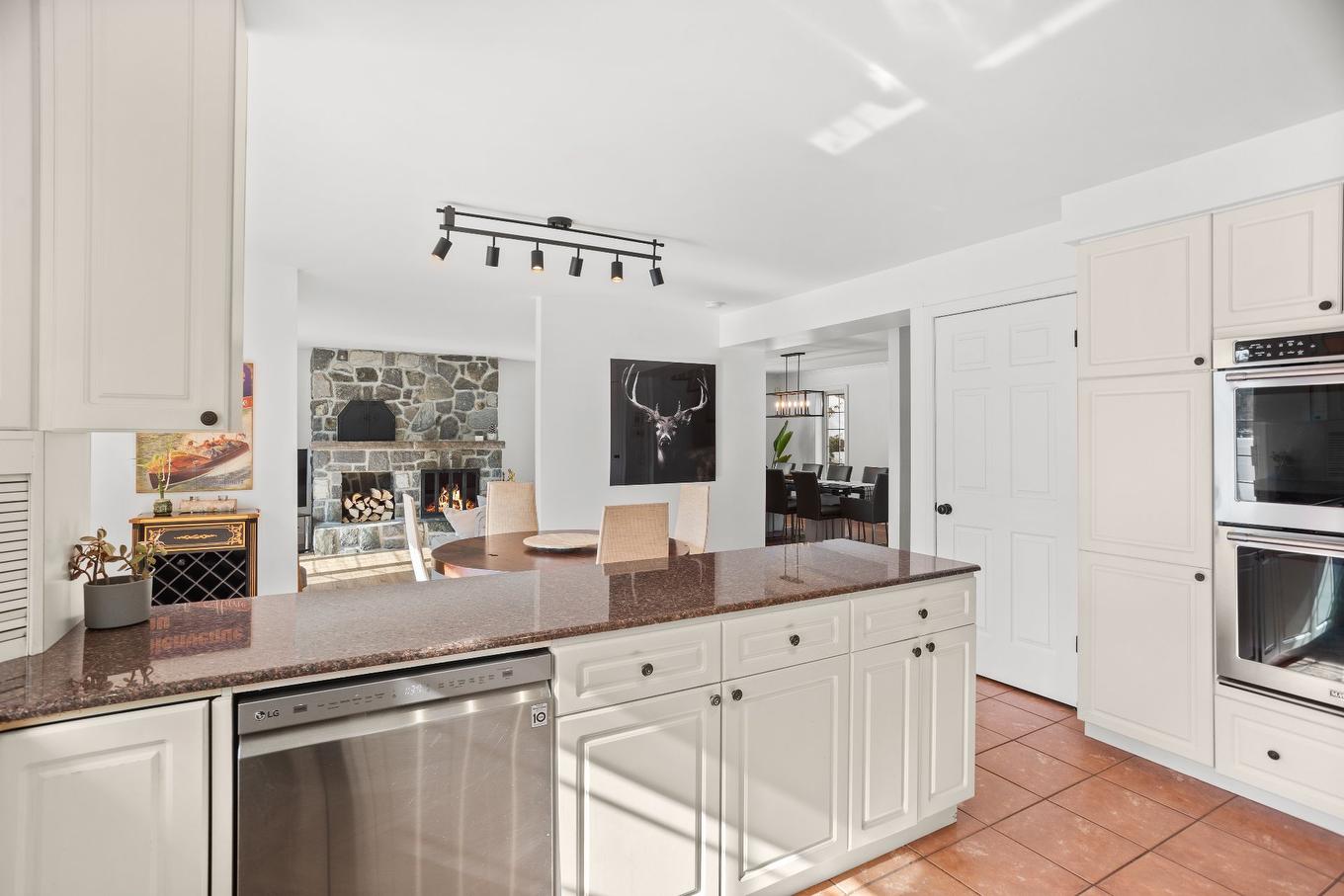 Cuisine - 1037 Ch. Morgan, Saint-Adolphe-D'Howard, QC - Indoor Photo Showing Kitchen