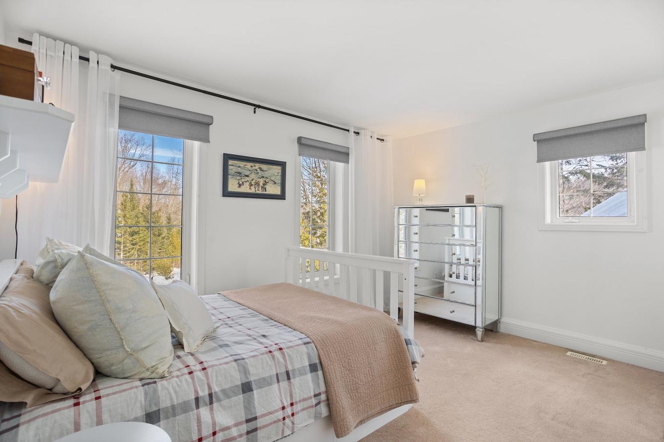 Chambre à coucher - 1037 Ch. Morgan, Saint-Adolphe-D'Howard, QC - Indoor Photo Showing Bedroom