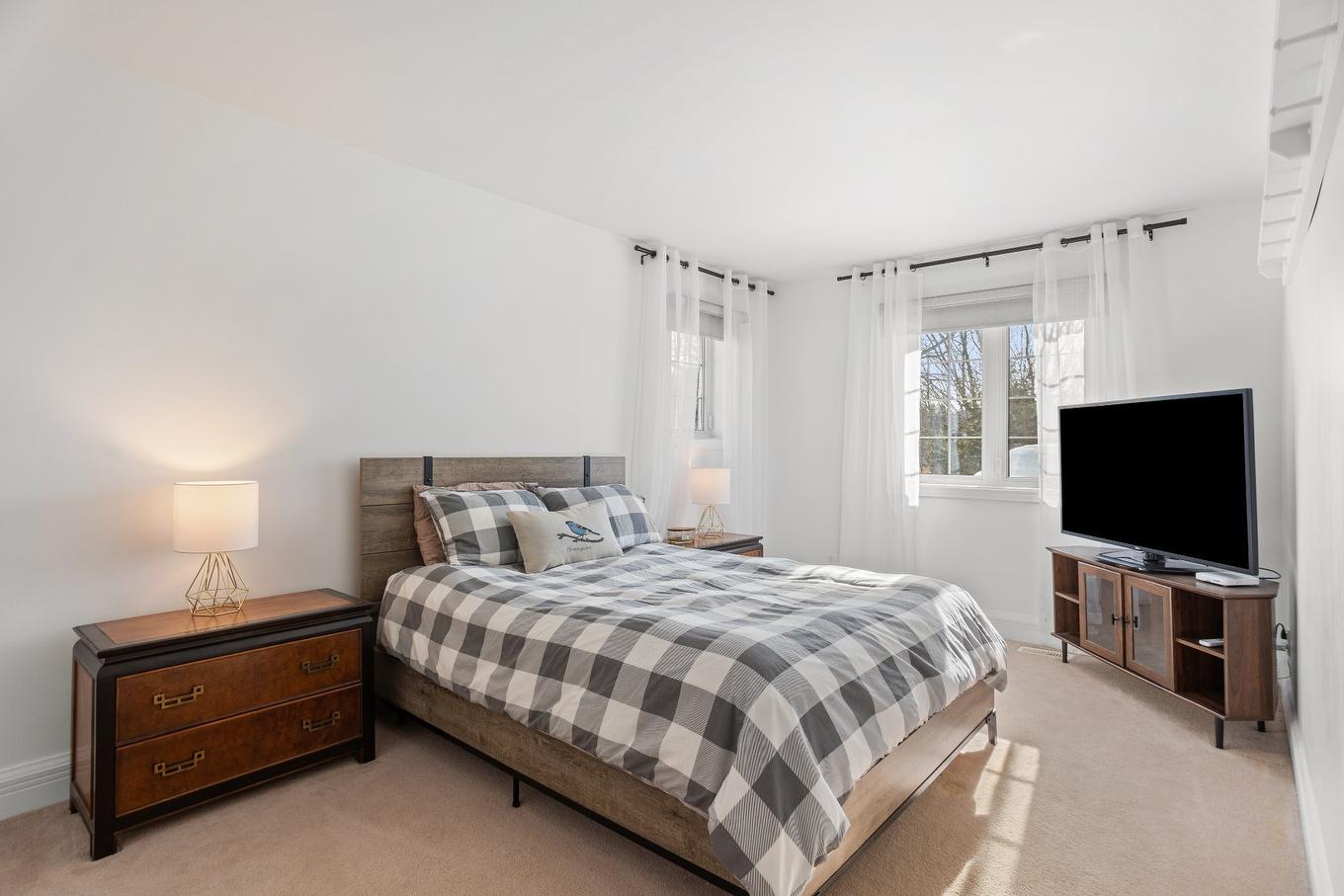 Chambre à coucher - 1037 Ch. Morgan, Saint-Adolphe-D'Howard, QC - Indoor Photo Showing Bedroom