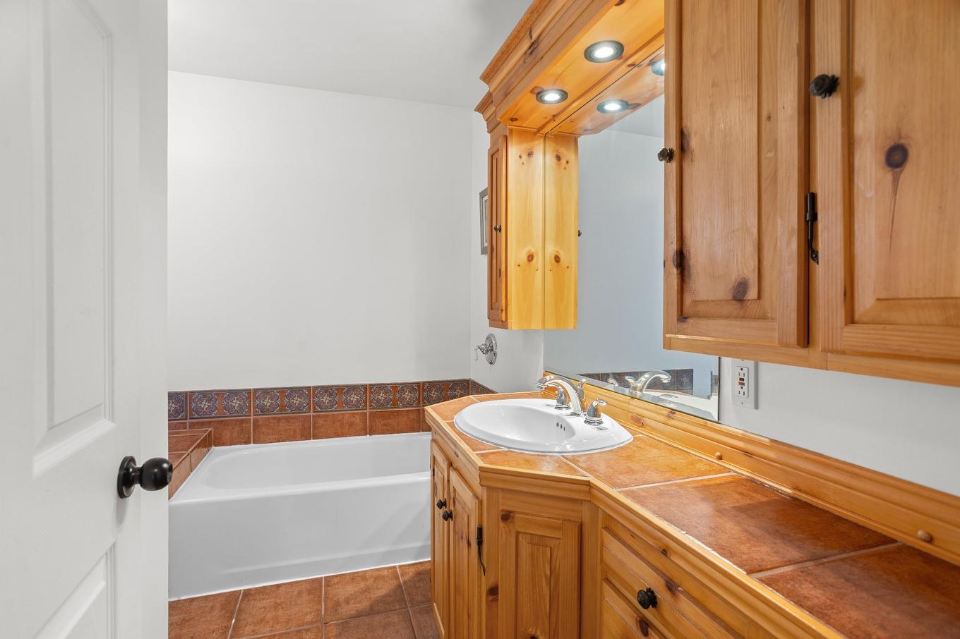 Salle de bains - 1037 Ch. Morgan, Saint-Adolphe-D'Howard, QC - Indoor Photo Showing Bathroom