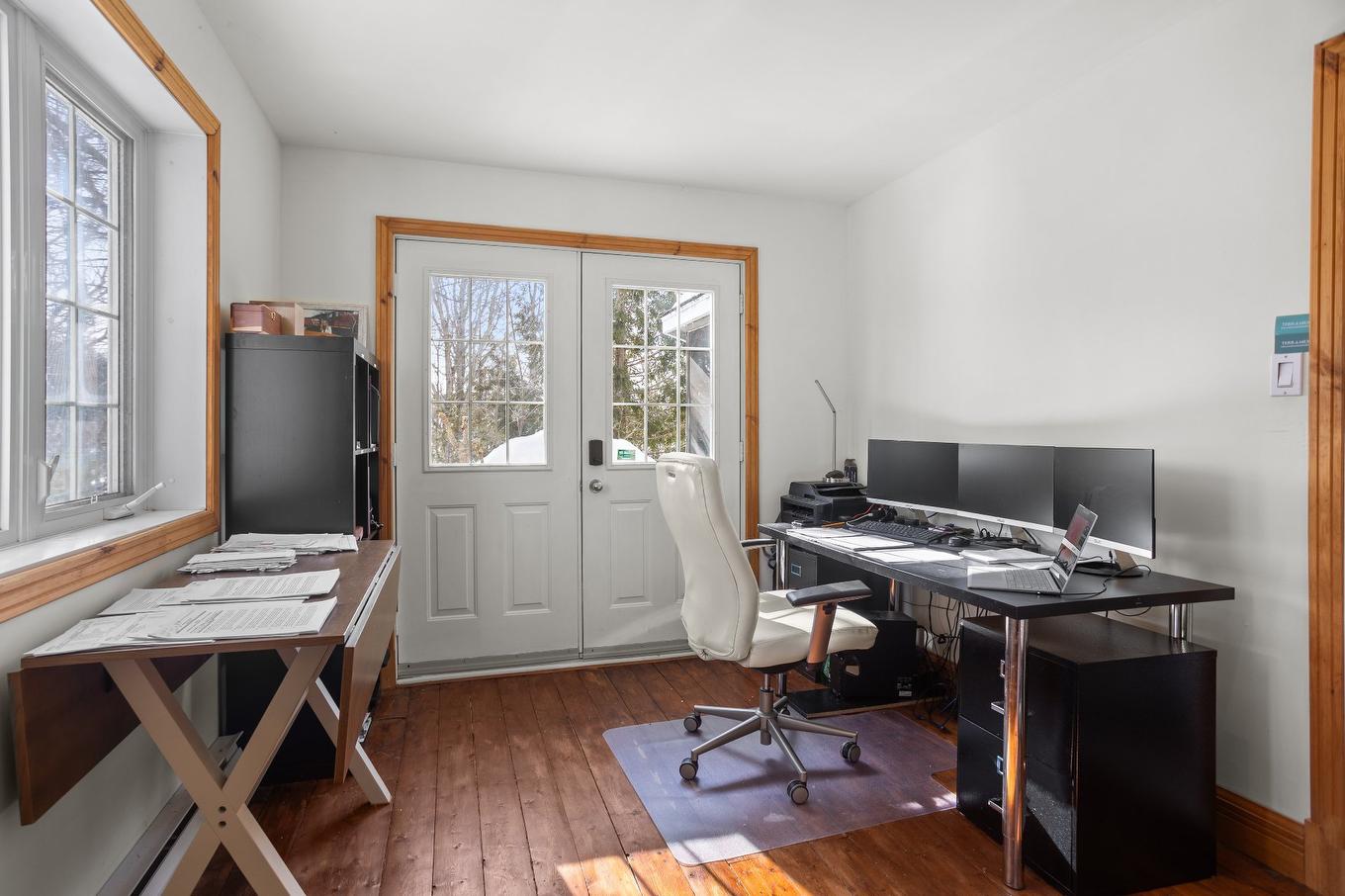 Bureau - 1037 Ch. Morgan, Saint-Adolphe-D'Howard, QC - Indoor Photo Showing Office