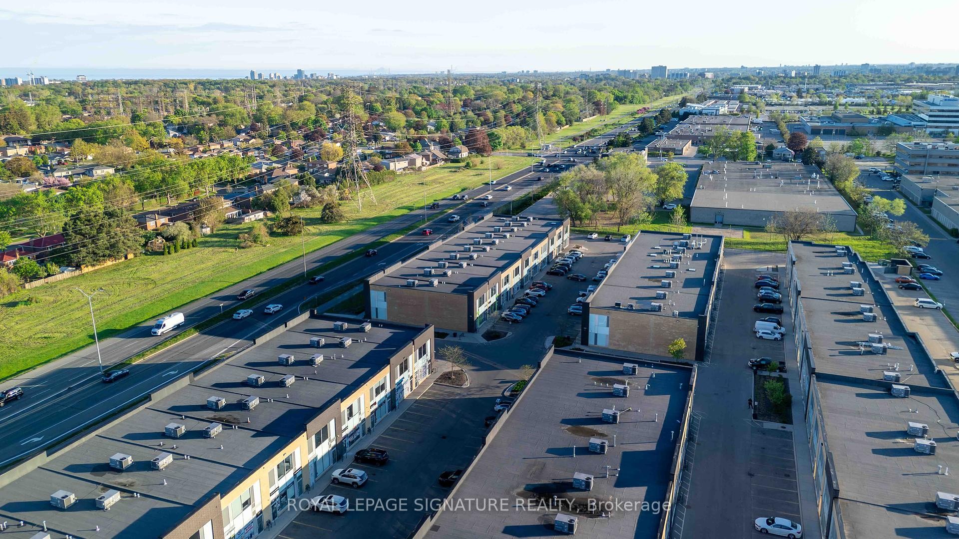 11A-1235 Queensway N/A E, Mississauga, ON