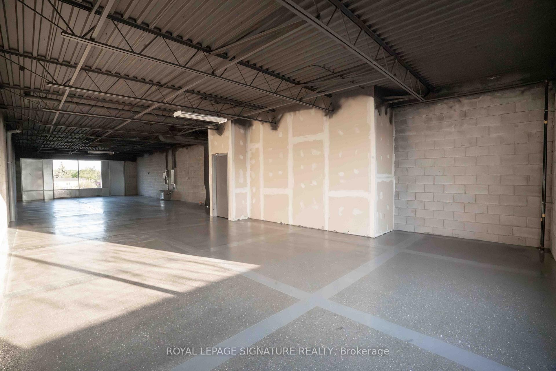 11A-1235 Queensway N/A E, Mississauga, ON