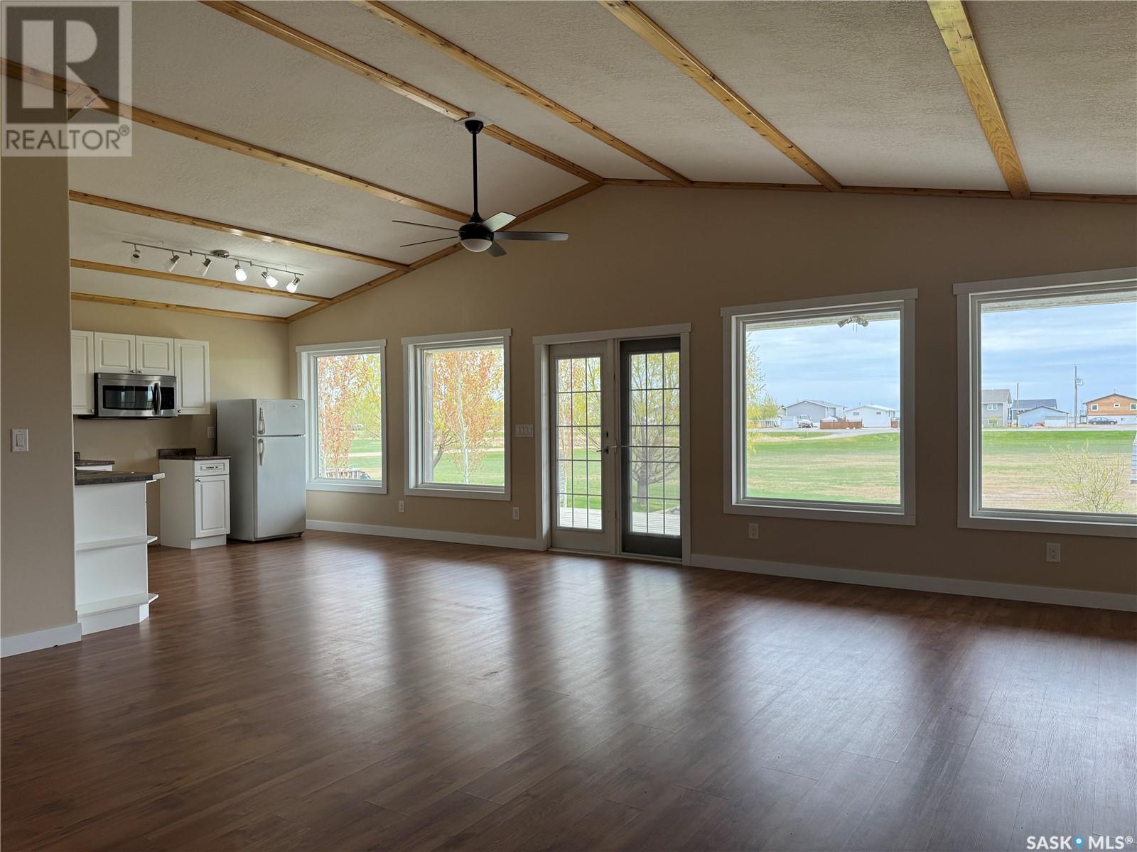 612 Westview Drive S, Leslie Beach, SK - Indoor Photo Showing Other Room