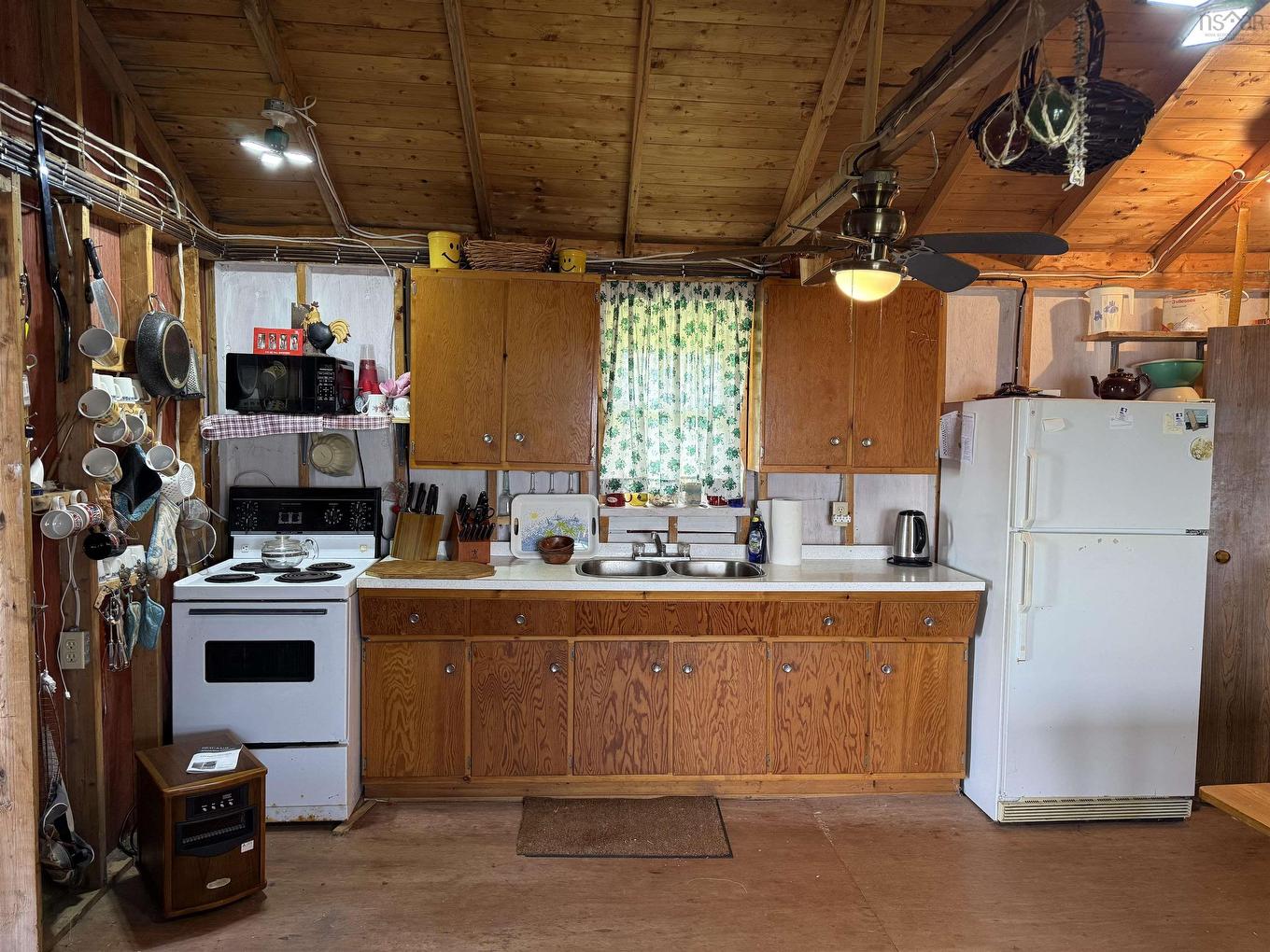 28 Quahog Lane, Brule Point, NS