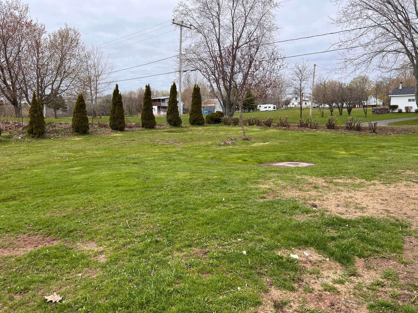 Cour - 34 Rue De Vimy, New Carlisle, QC - Outdoor