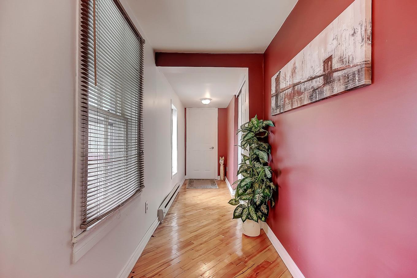 Corridor - 62 Rue De Salaberry, Saint-Jean-Sur-Richelieu, QC - Indoor Photo Showing Other Room