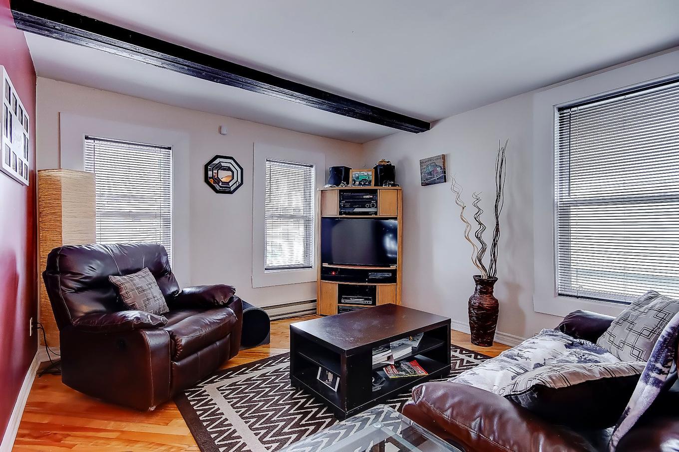 Salon - 62 Rue De Salaberry, Saint-Jean-Sur-Richelieu, QC - Indoor Photo Showing Living Room