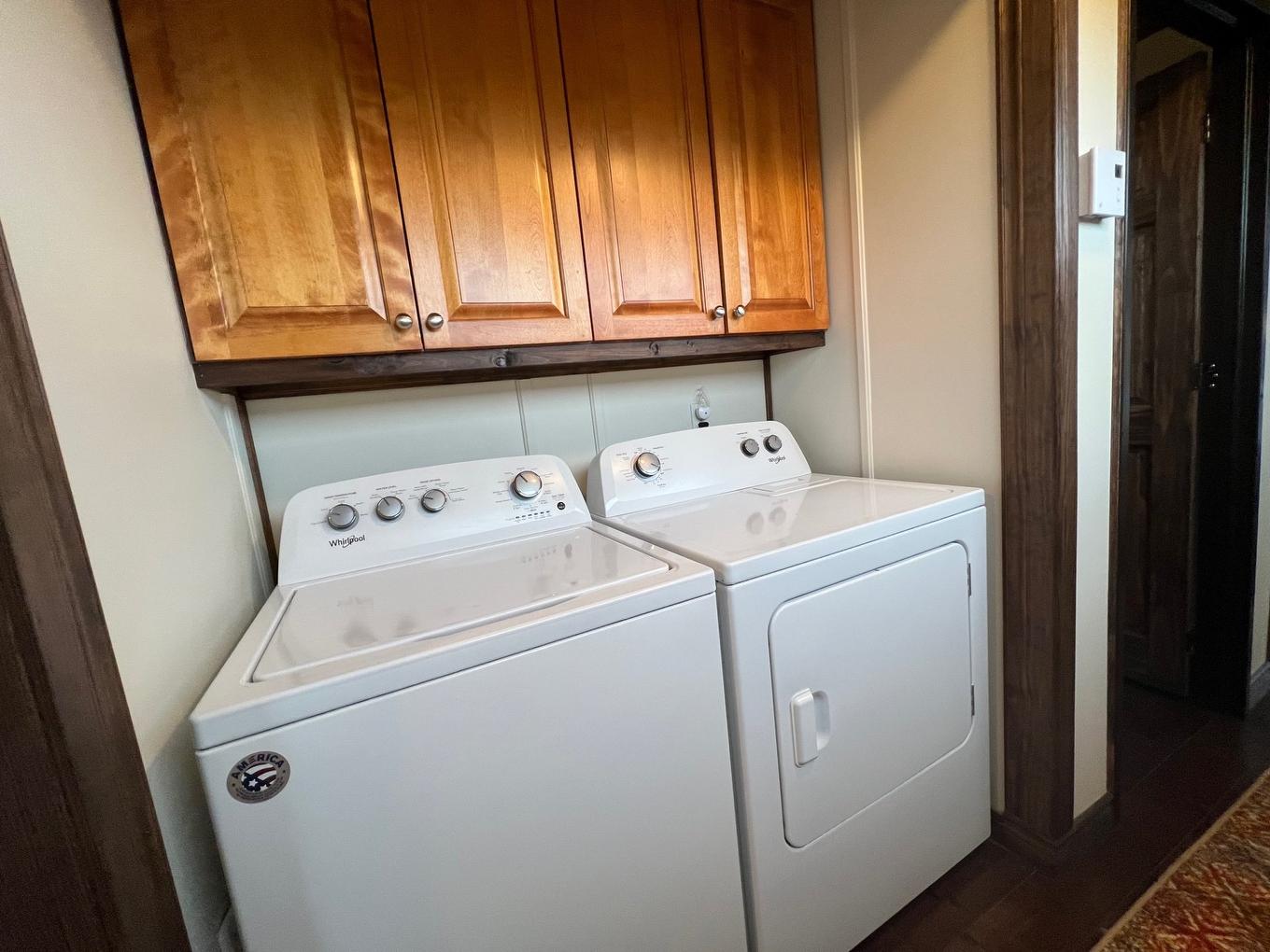 Salle de lavage - 17 Rue Dollard, Ville-Marie, QC - Indoor Photo Showing Laundry Room
