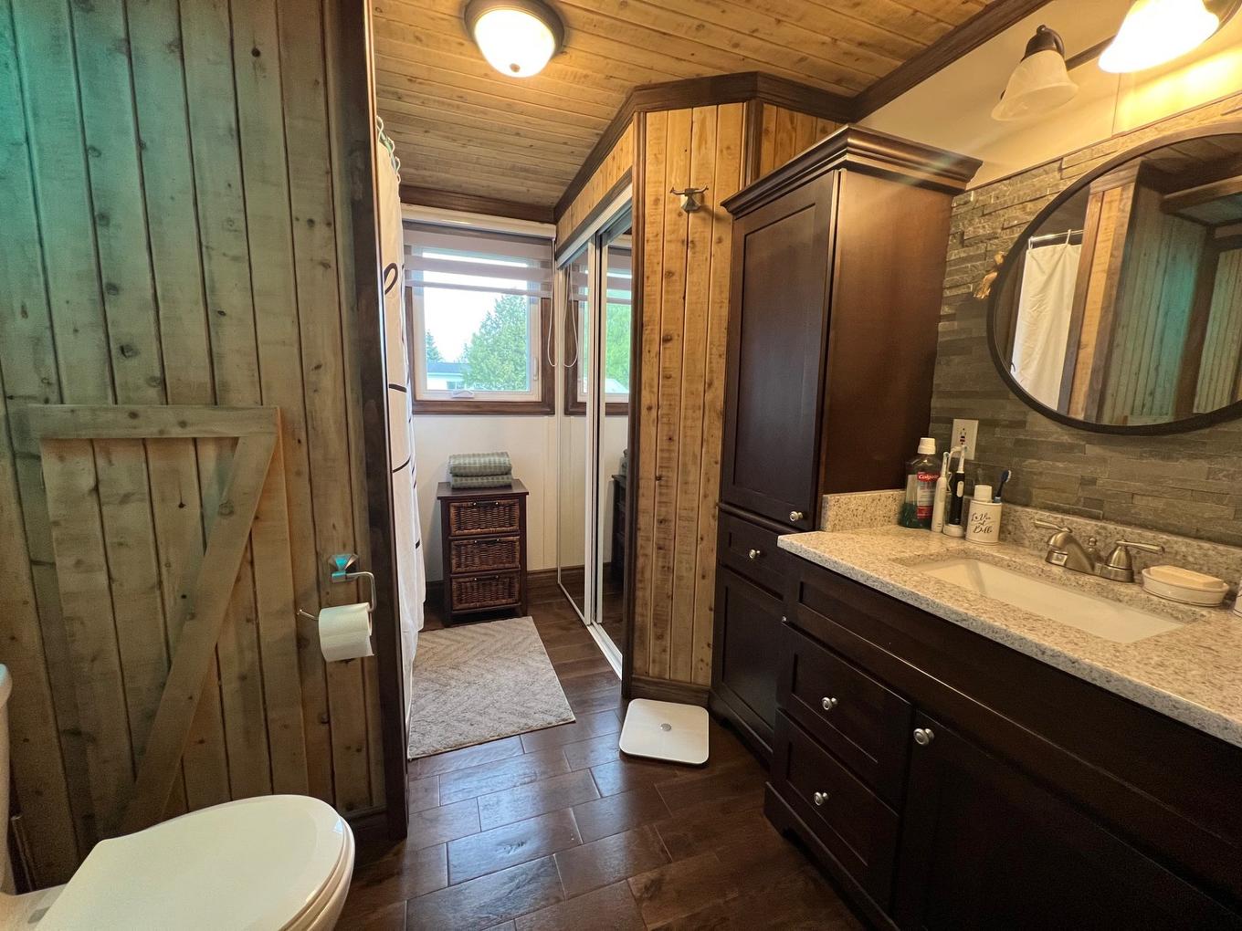 Salle de bains - 17 Rue Dollard, Ville-Marie, QC - Indoor Photo Showing Bathroom