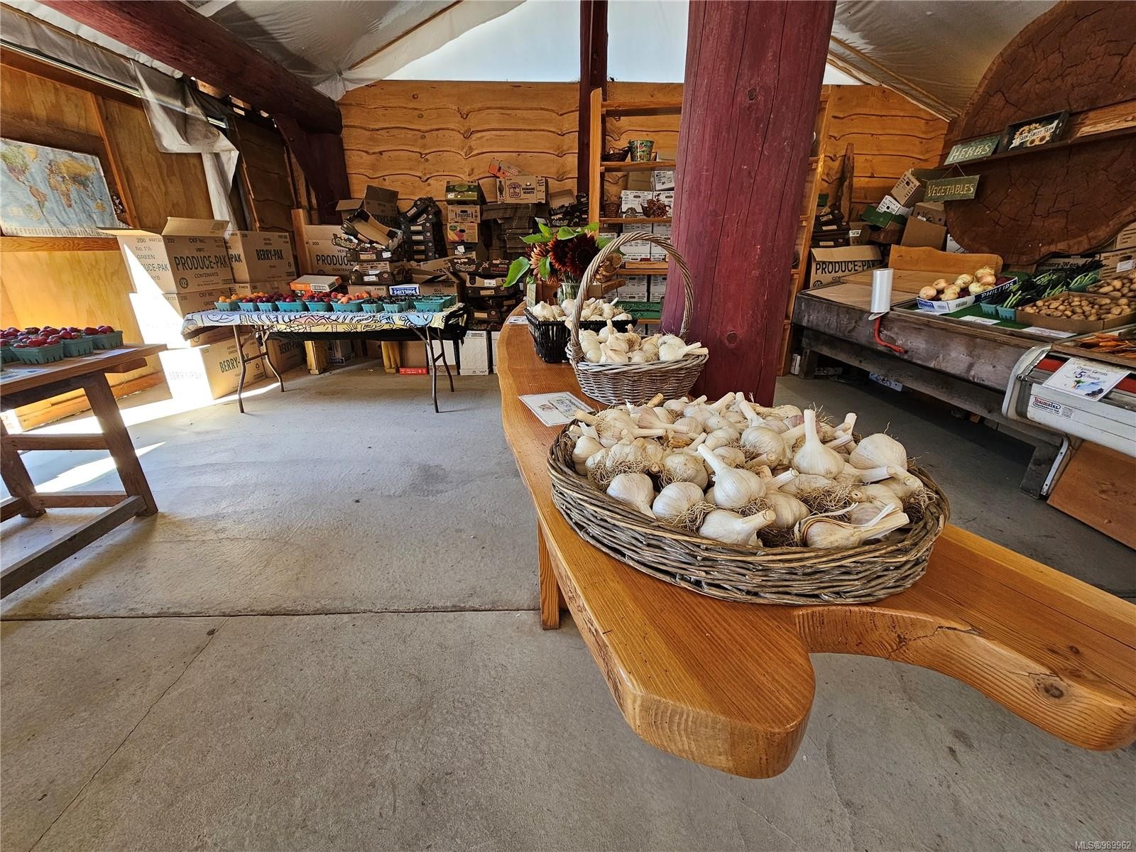 2156 Coleman Rd, Courtenay, BC