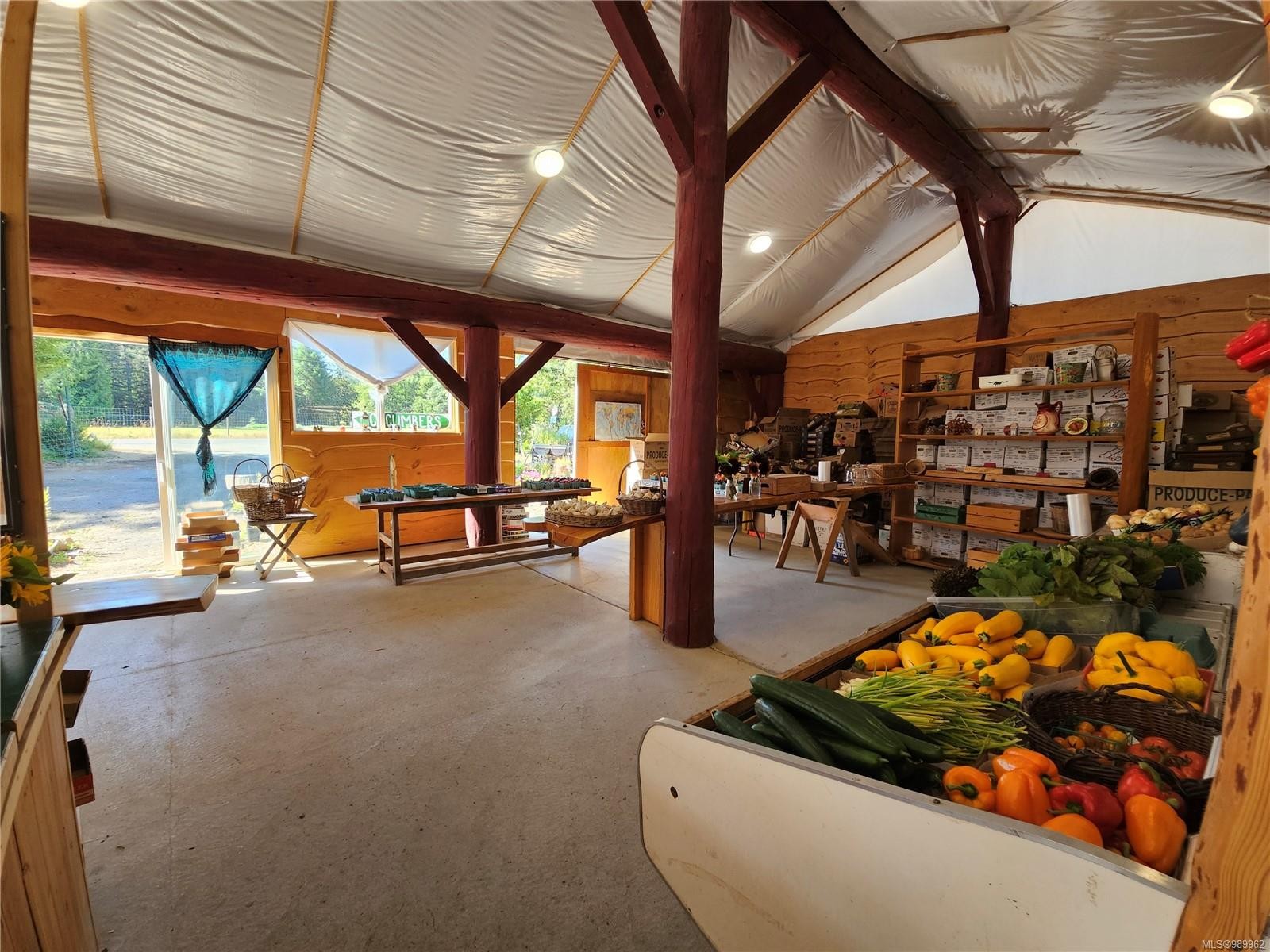 2156 Coleman Rd, Courtenay, BC