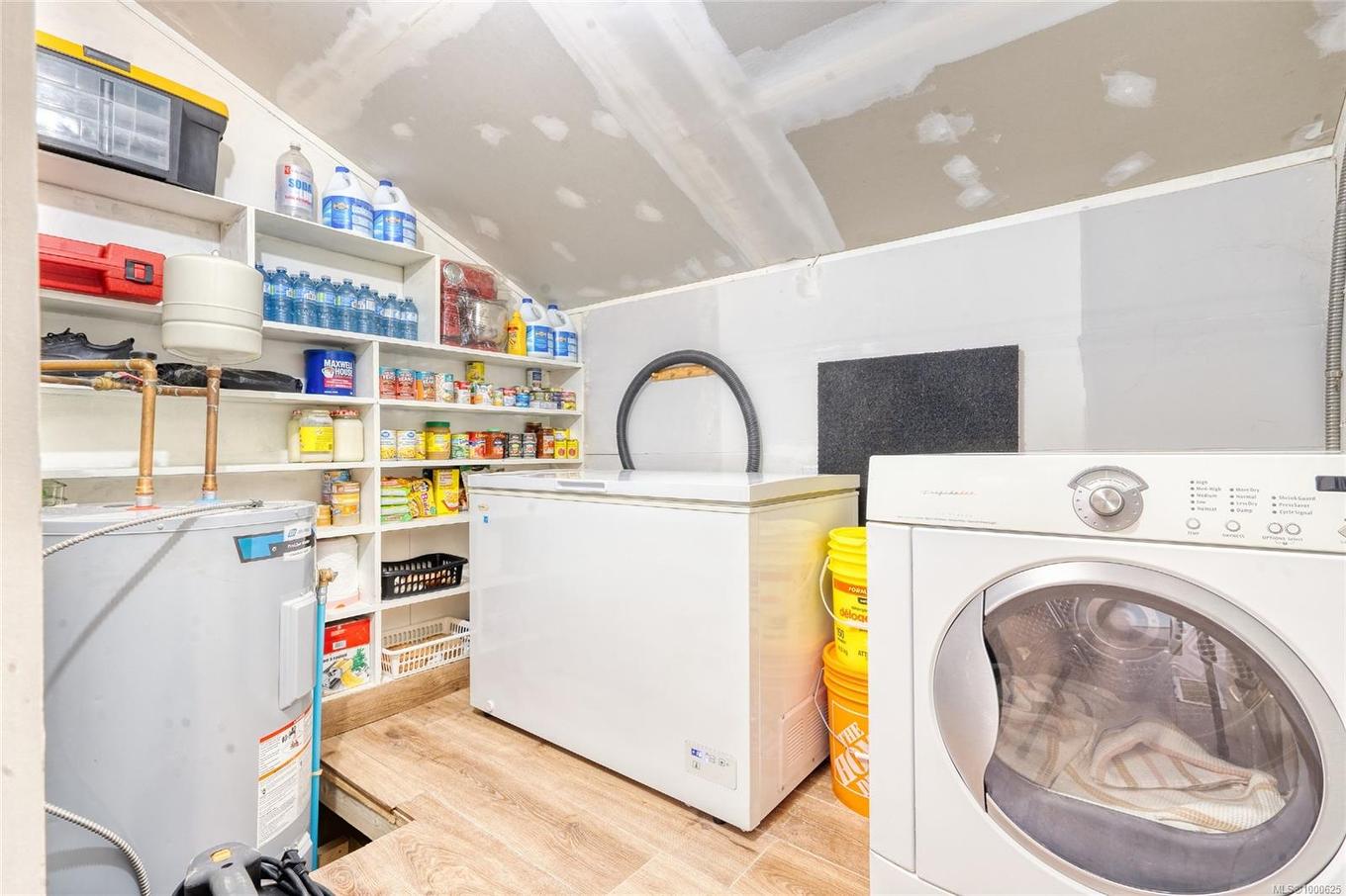 3054 Donald St, Saanich, BC