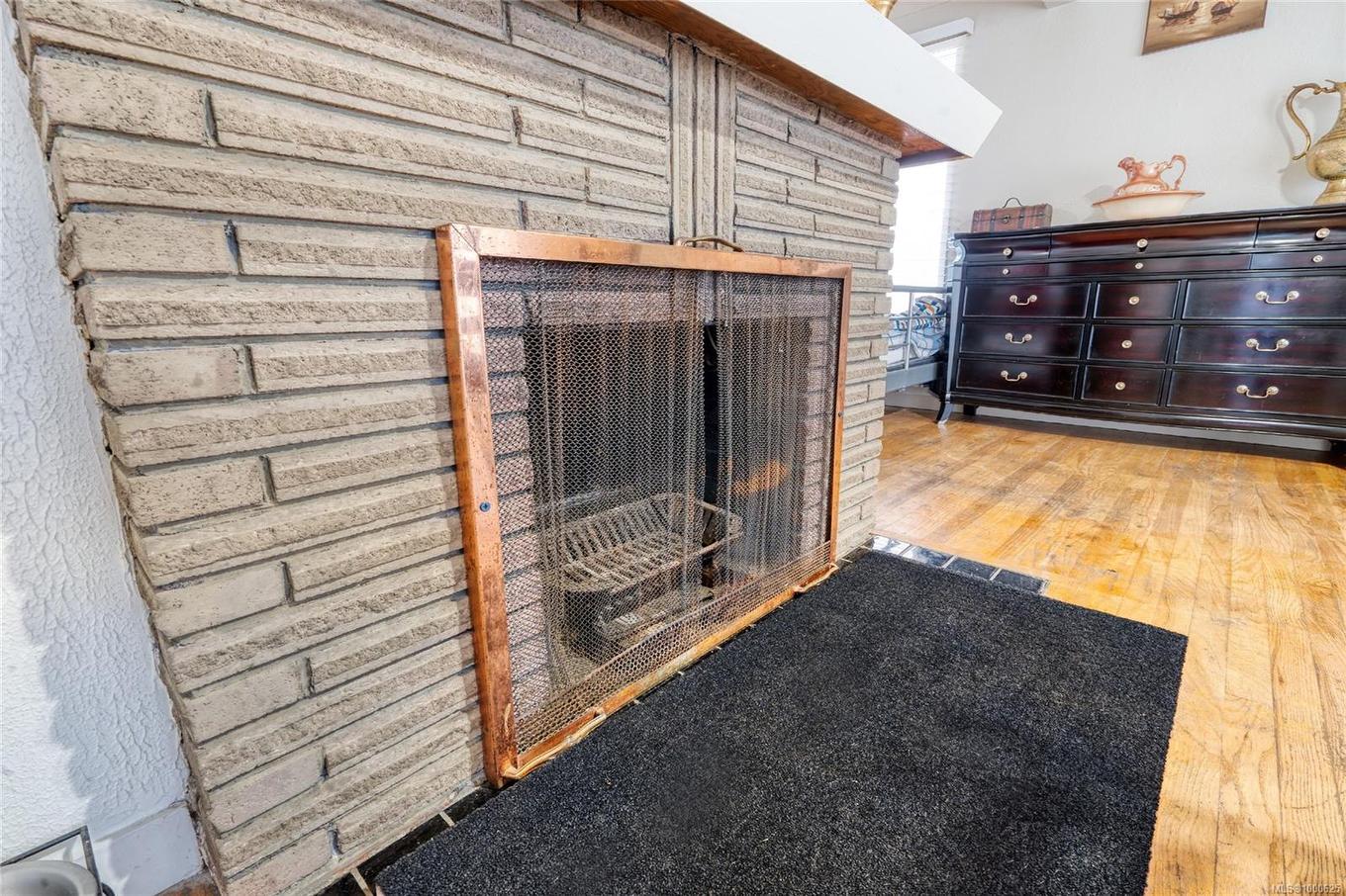 3054 Donald St, Saanich, BC