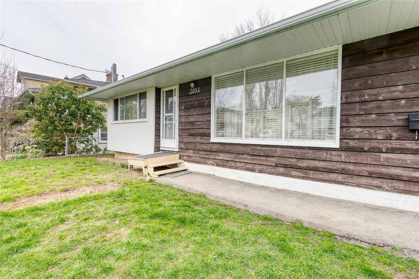 3054 Donald St, Saanich, BC