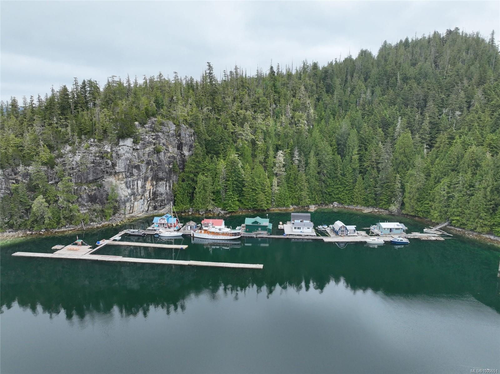 V906829 Echo Bay, See Remarks, BC