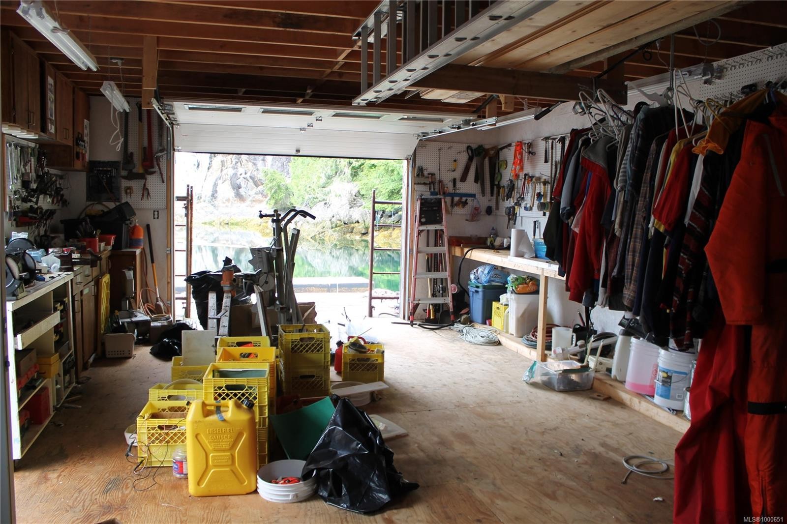 V906829 Echo Bay, See Remarks, BC