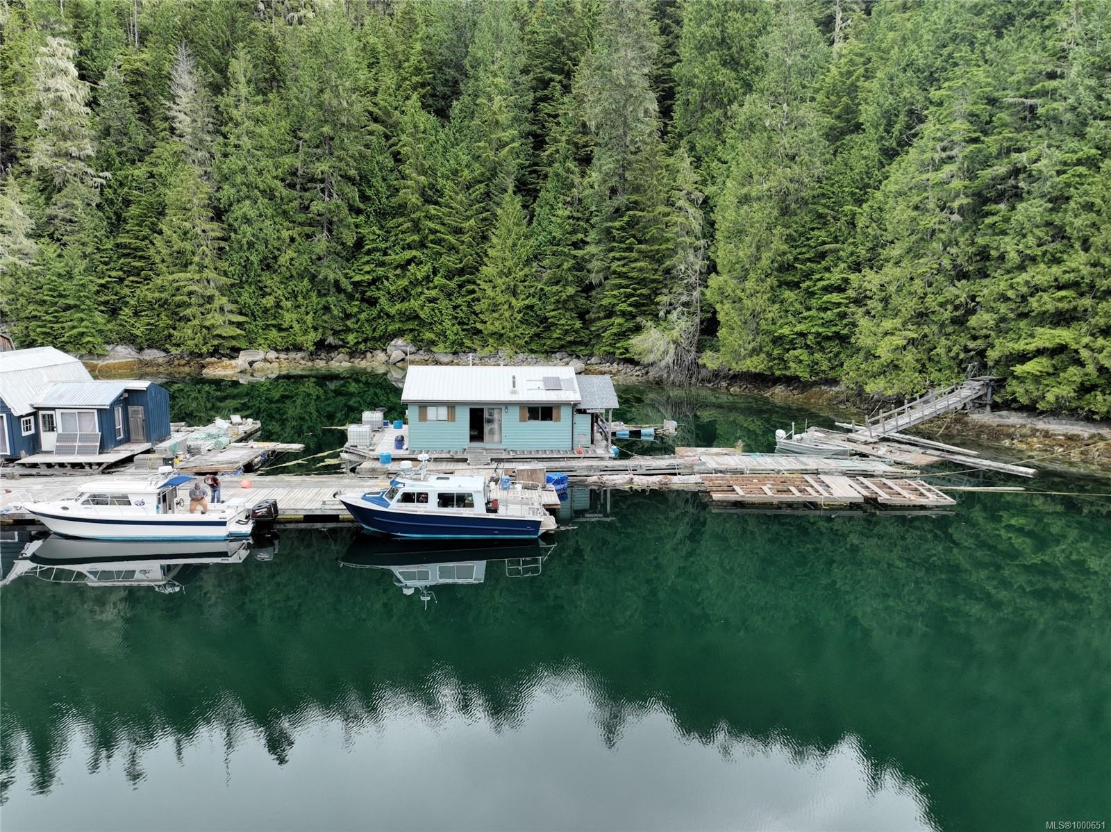V906829 Echo Bay, See Remarks, BC
