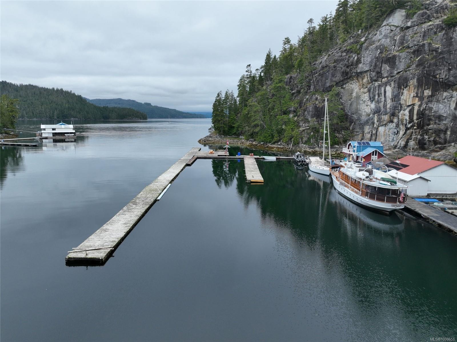 V906829 Echo Bay, See Remarks, BC