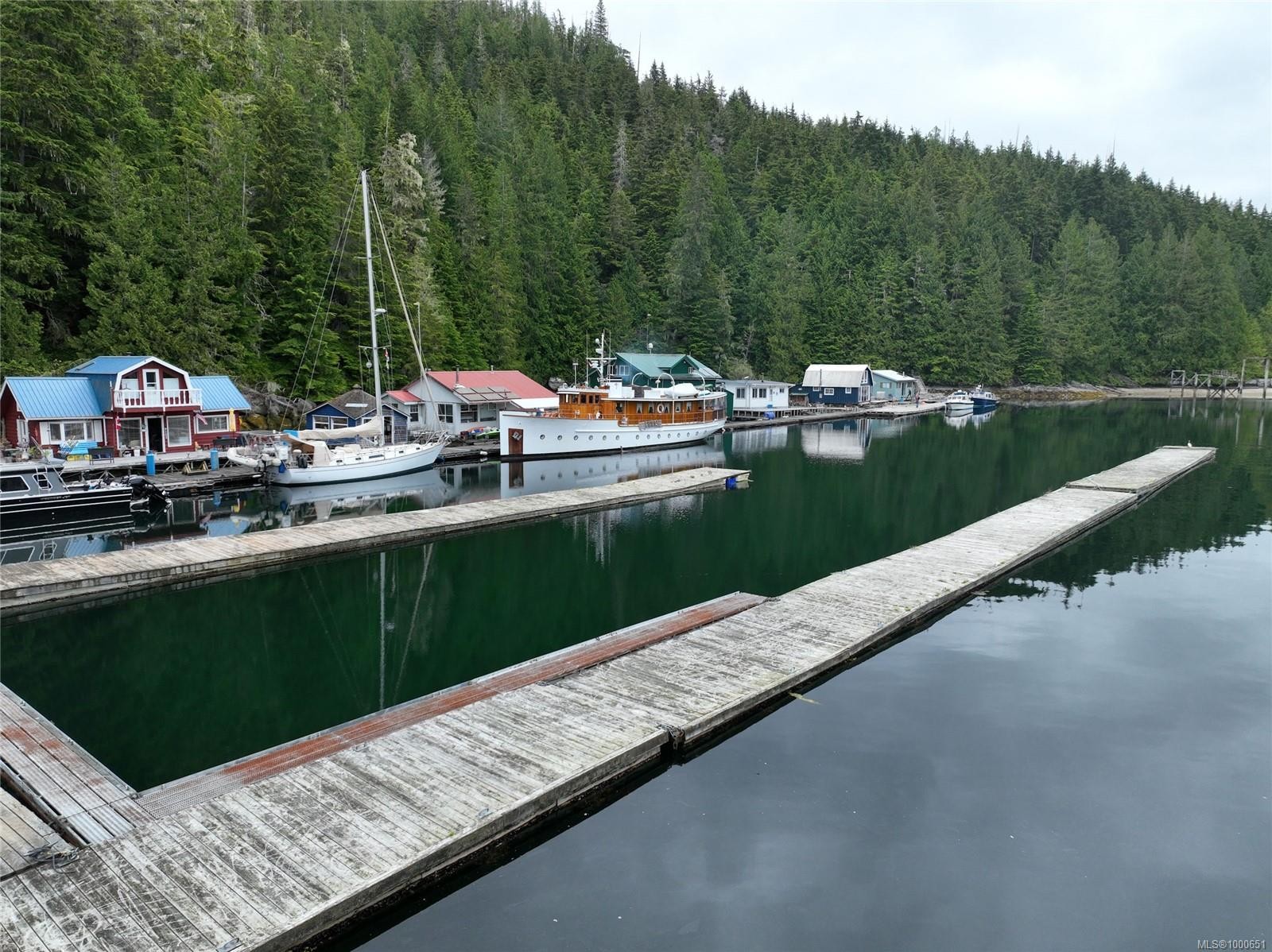 V906829 Echo Bay, See Remarks, BC