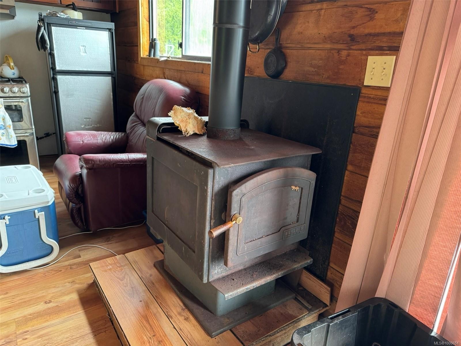 V906829 Echo Bay, See Remarks, BC