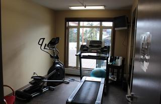 M2-A-1351 Gerry Sorensen Way, Kimberley, BC - Indoor Photo Showing Gym Room