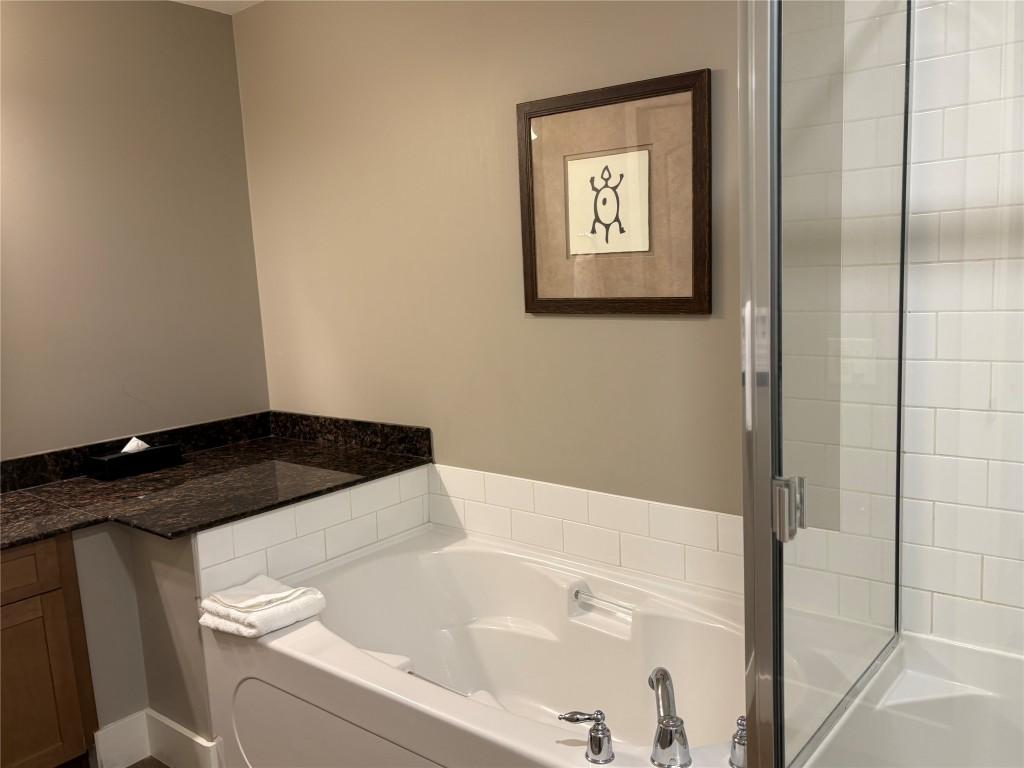 433D-1200 Rancher Creek Road, Osoyoos, BC - Indoor Photo Showing Bathroom