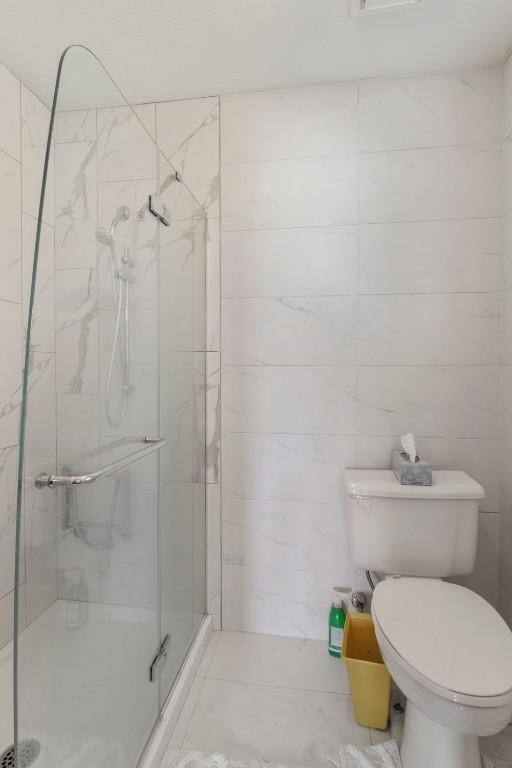 1047 Westview Road, Wynndel, BC - Indoor Photo Showing Bathroom