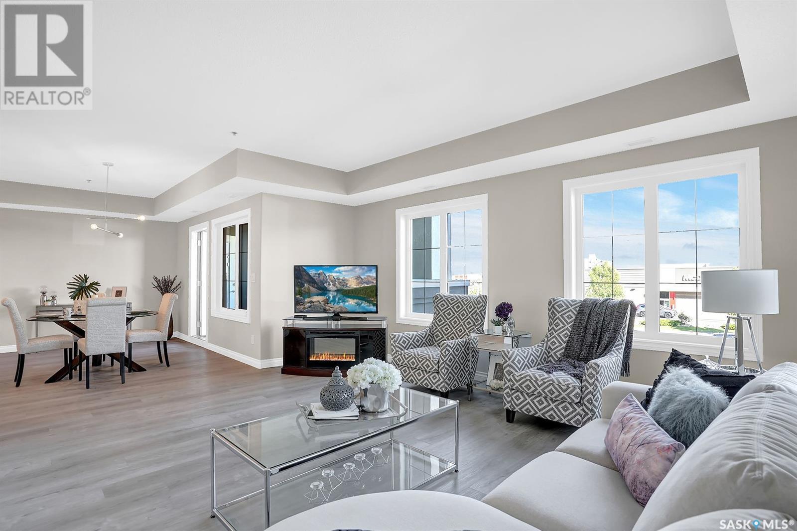 402 4594 Harbour Landing Drive, Regina, SK - Indoor Photo Showing Living Room