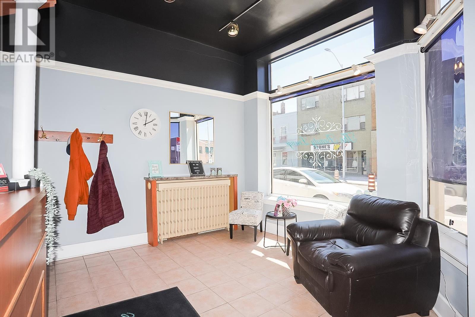 508-512 Queen St E, Sault Ste. Marie, ON