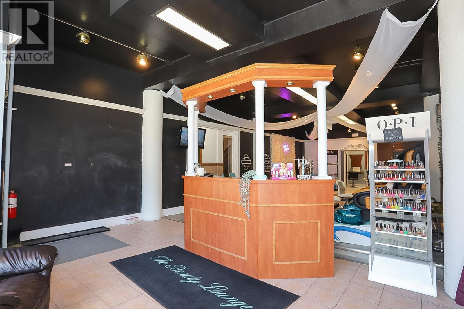 508-512 Queen St E, Sault Ste. Marie, ON