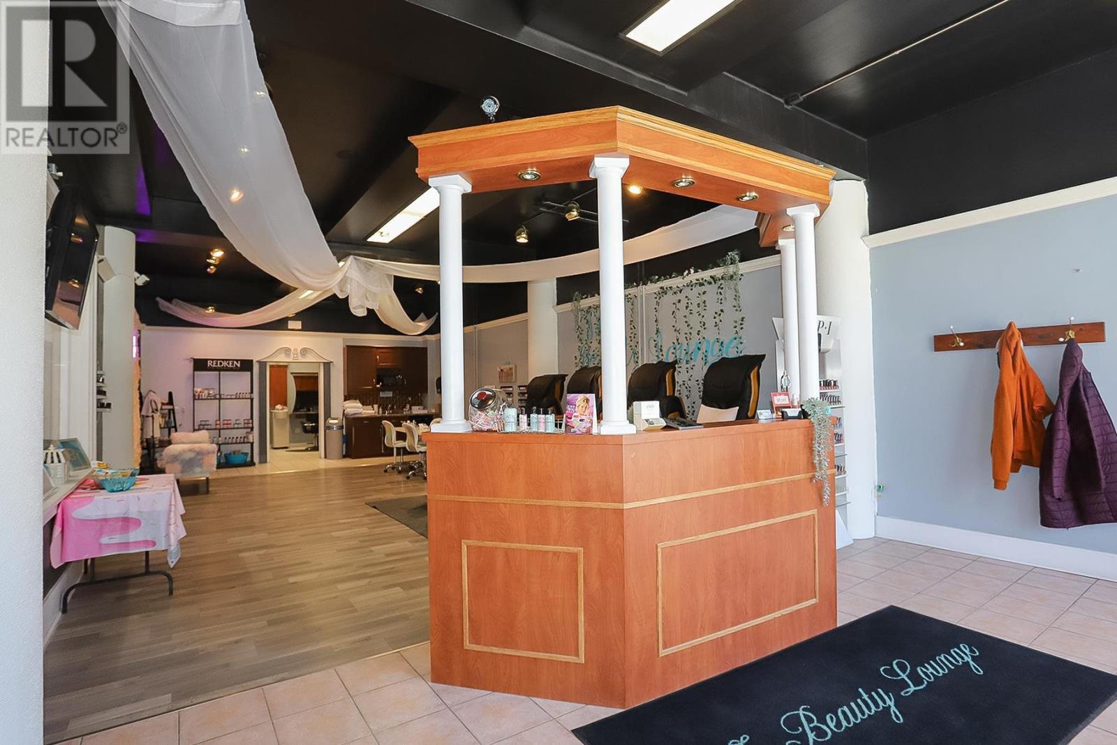 508-512 Queen St E, Sault Ste. Marie, ON