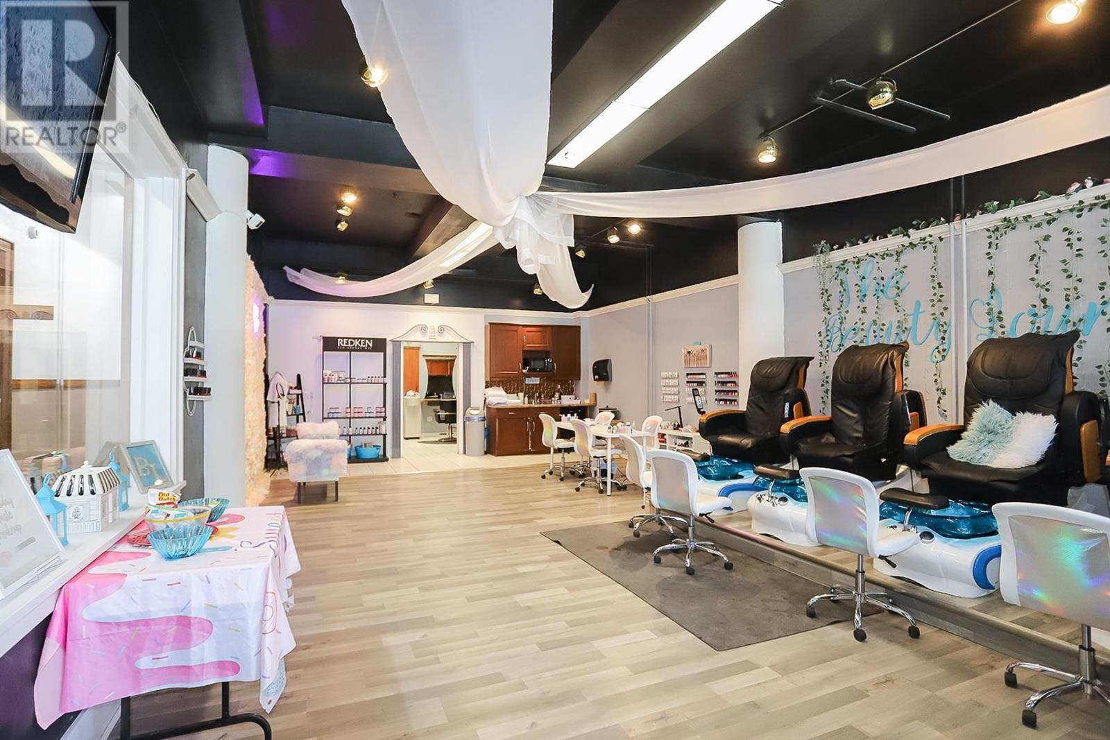 508-512 Queen St E, Sault Ste. Marie, ON