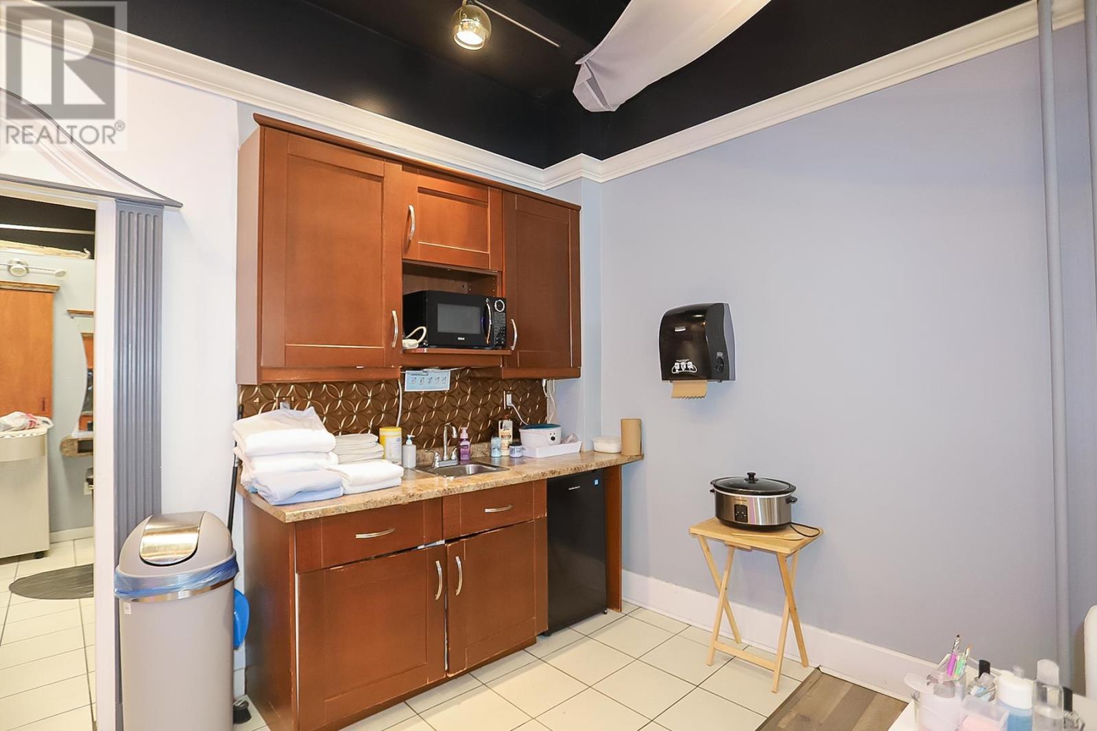 508-512 Queen St E, Sault Ste. Marie, ON