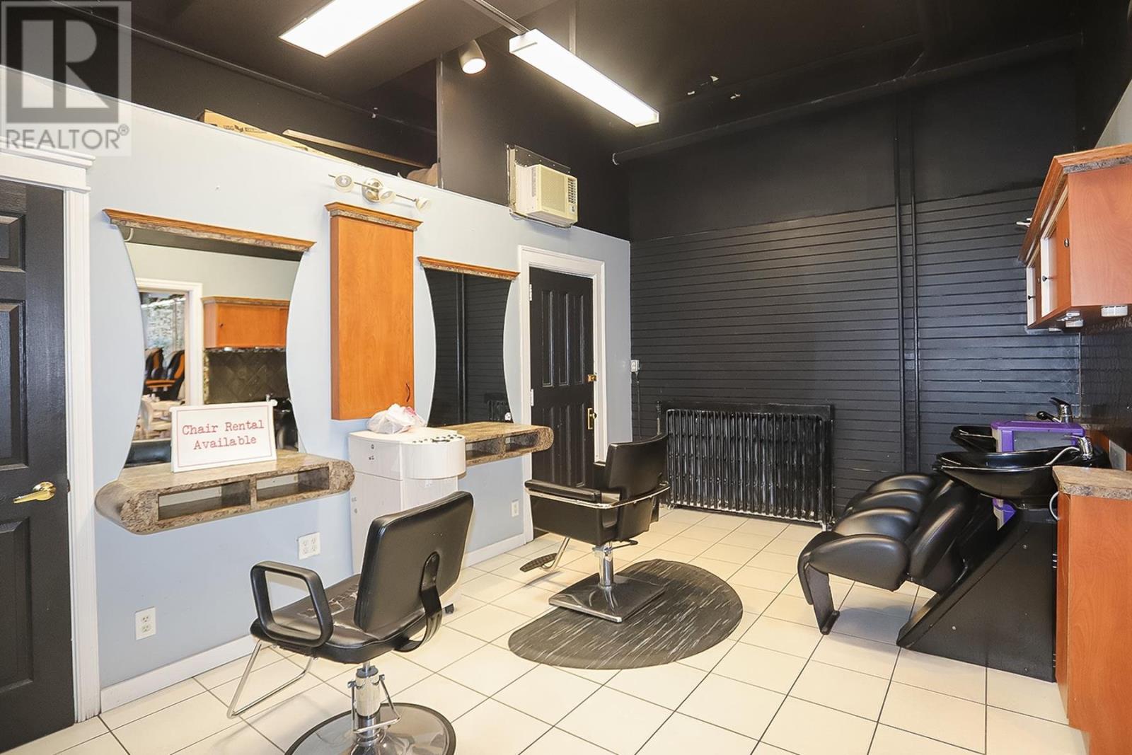 508-512 Queen St E, Sault Ste. Marie, ON