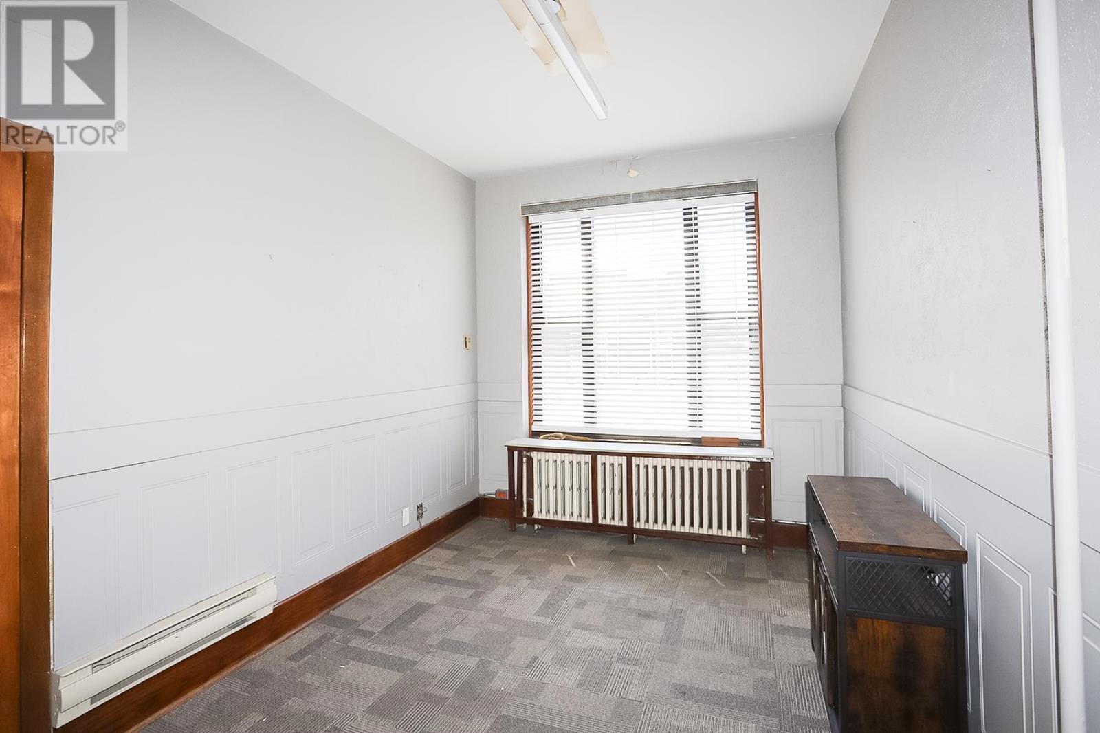 508-512 Queen St E, Sault Ste. Marie, ON