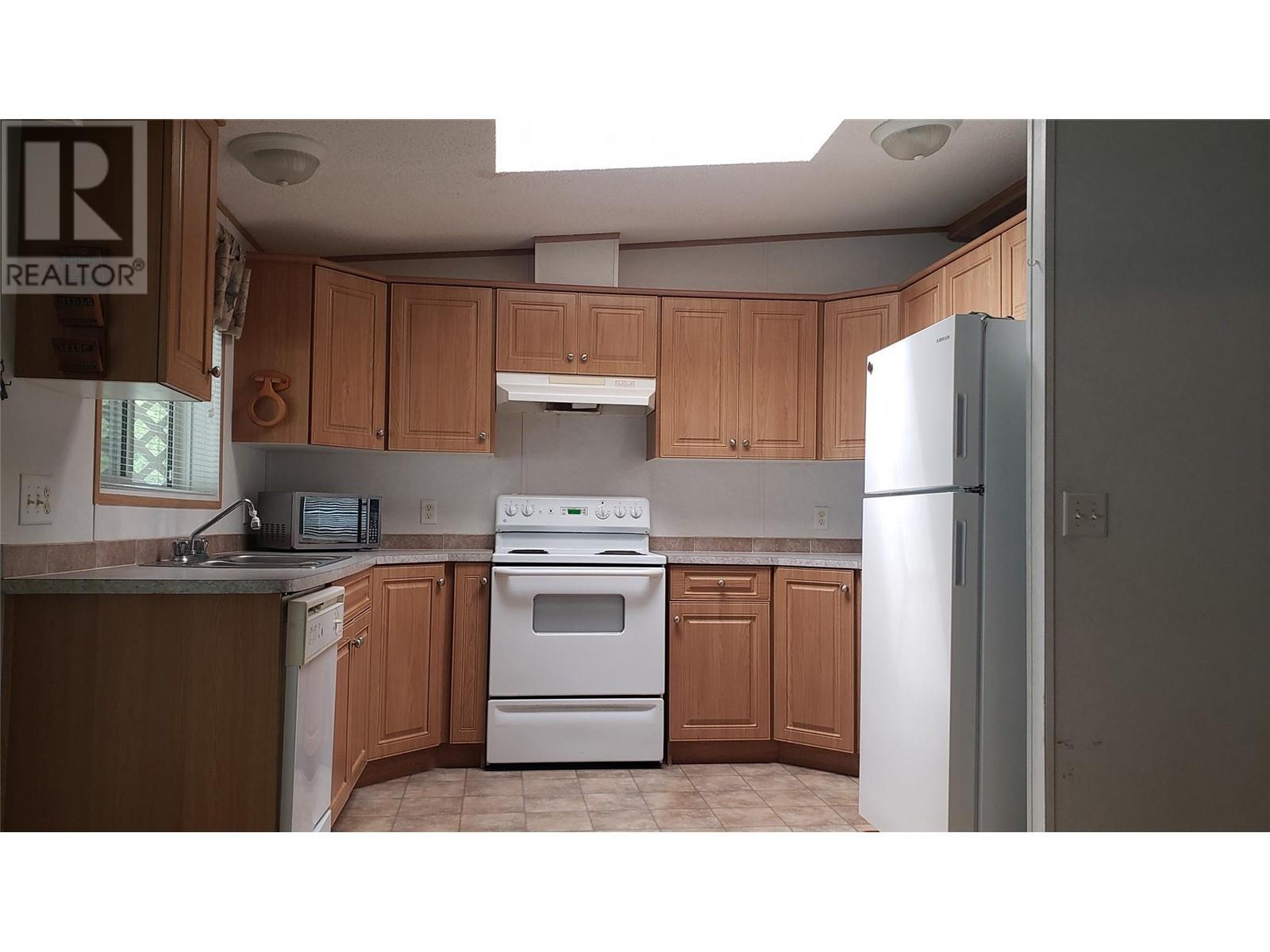 225 Granby Drive, Edgewood, BC