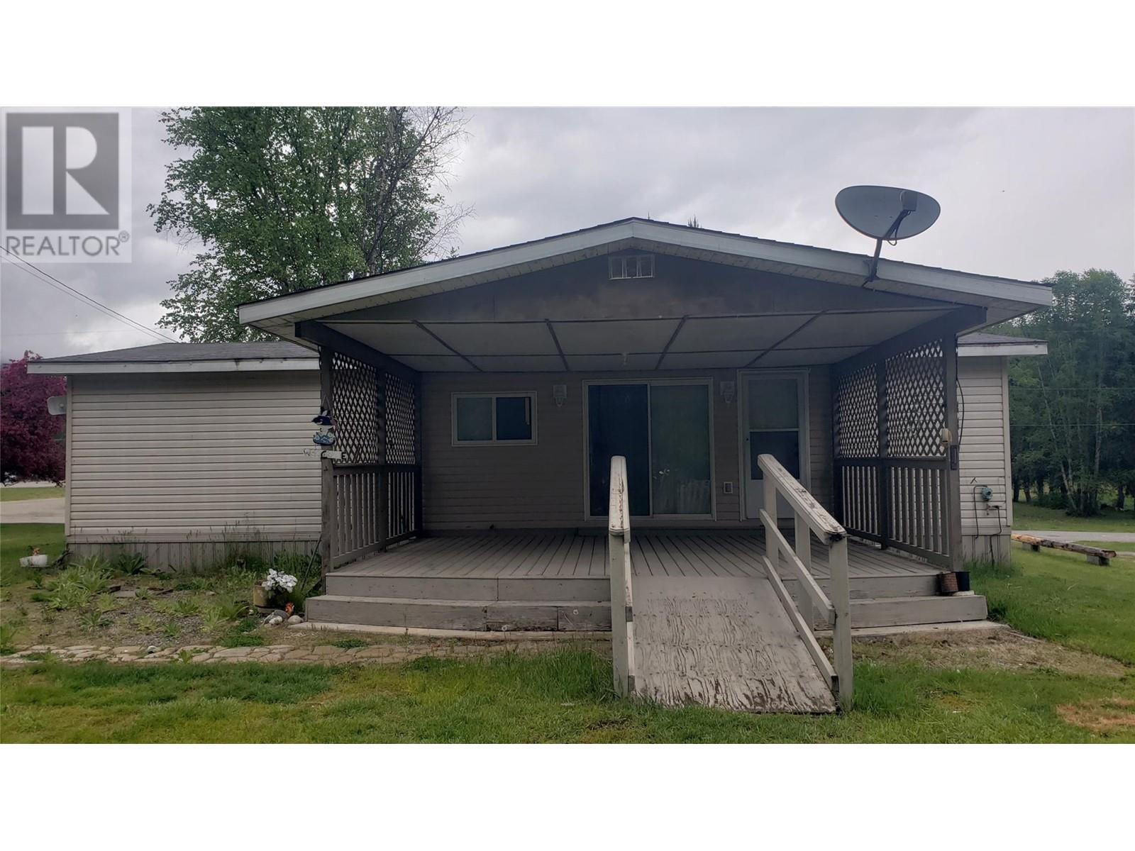 225 Granby Drive, Edgewood, BC