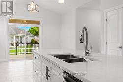 Huge sink & upgrade taps. -