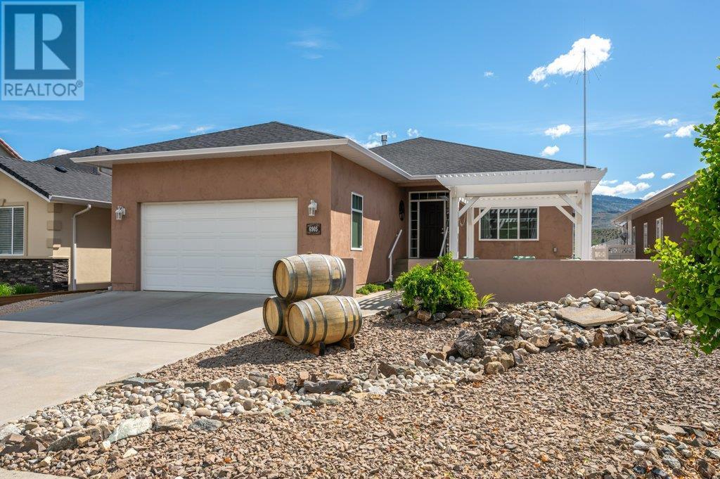 6905 Mountainview Drive, Oliver, BC - Outdoor