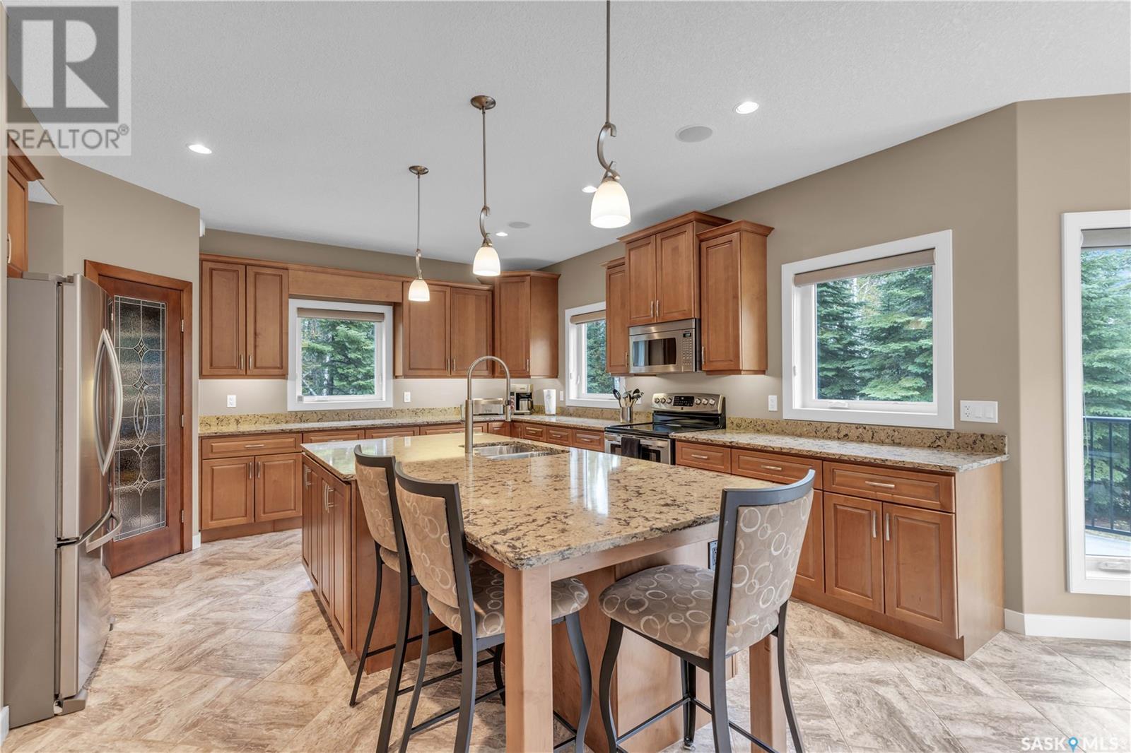 Estates Drive, Elk Ridge, SK - Indoor