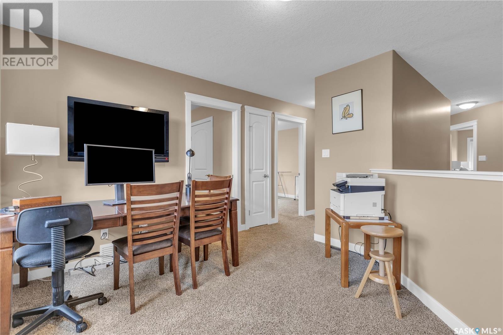 Estates Drive, Elk Ridge, SK - Indoor Photo Showing Office