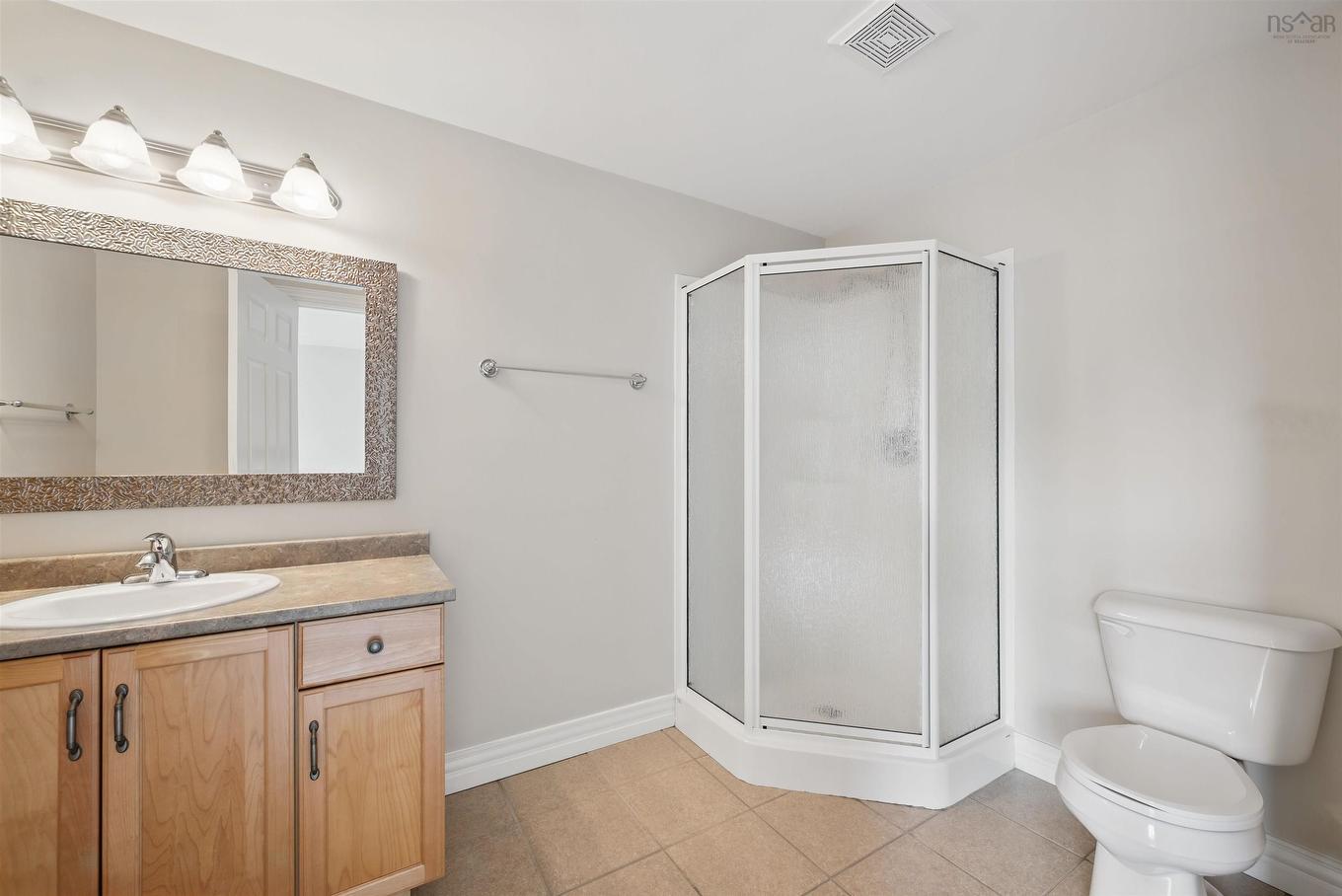 305 476 Main Street, Mahone Bay, NS